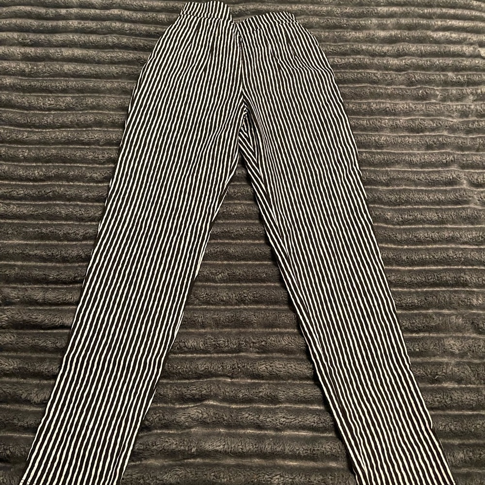 Vixen by Micheline Pitt Beetlejuice cigarette Pants Small